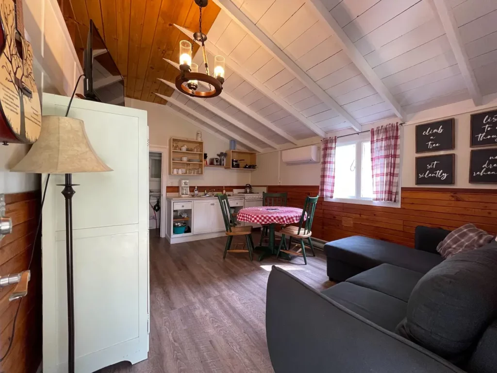 Bobcaygeon Cottage 1 Constellation interior