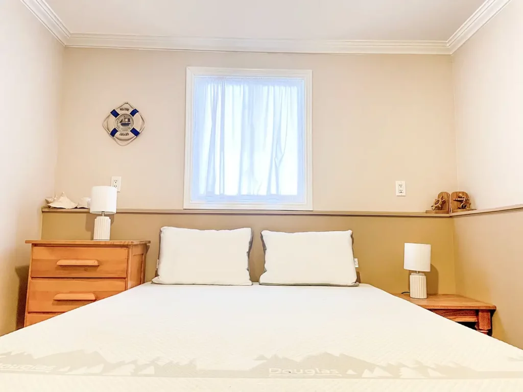 bobcaygeon resort executive cottage 4bed 2bath house bedroom 4