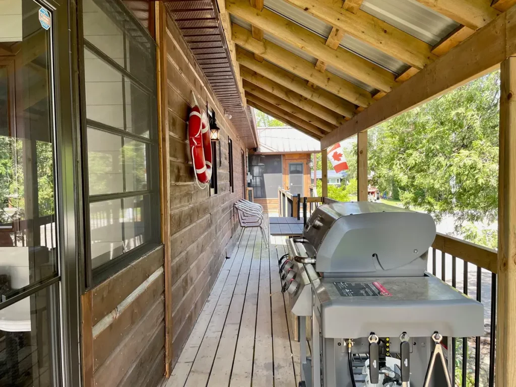 bobcaygeon resort executive cottage 4bed 2bath house deck