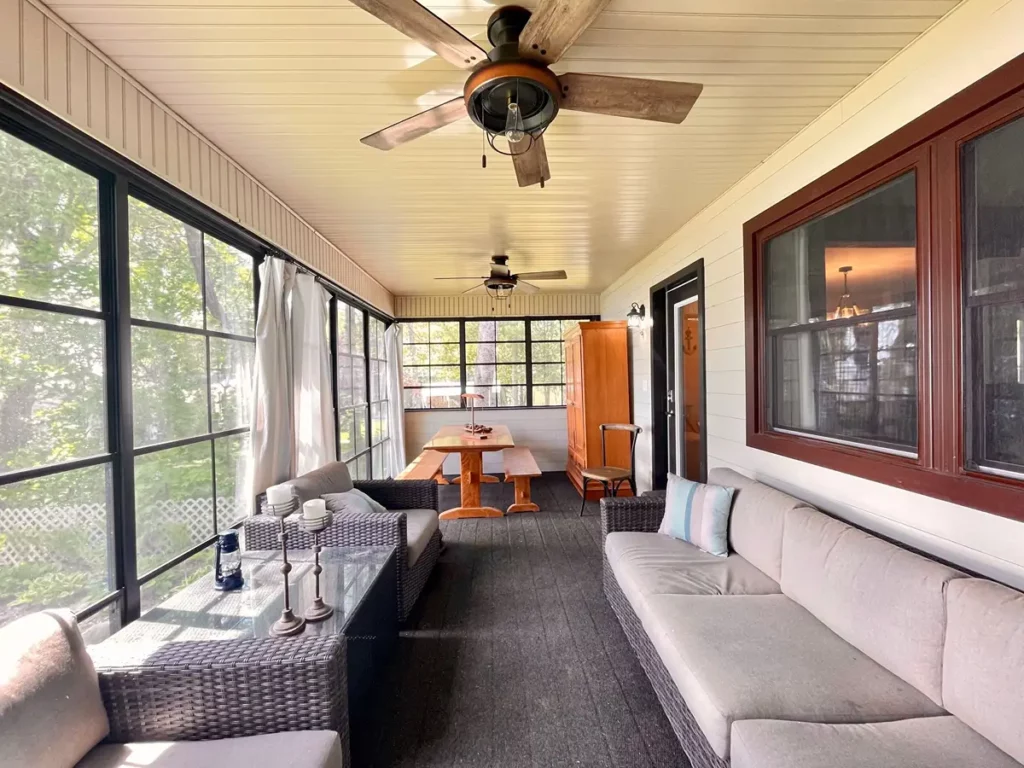 bobcaygeon resort executive cottage 4bed 2bath house sunroom